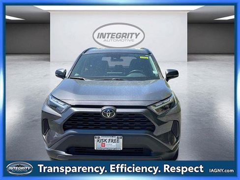 Certified 2022 Toyota RAV4 XLE w/ Convenience Package image 2