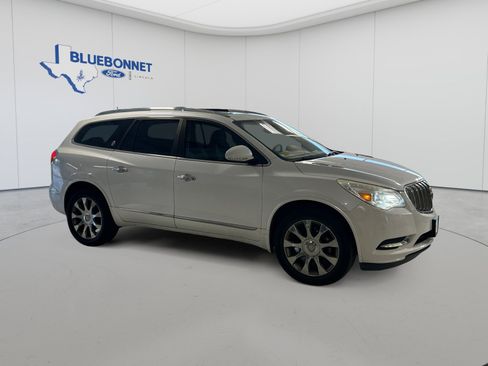 Used 2017 Buick Enclave Premium w/ Enclave Tuscan Edition FWD image 2