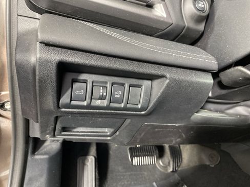 Used 2020 Subaru Outback Limited w/ Popular Package #2 image 27