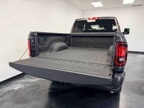 Used 2025 RAM 2500 Big Horn AWD/4WD image 8