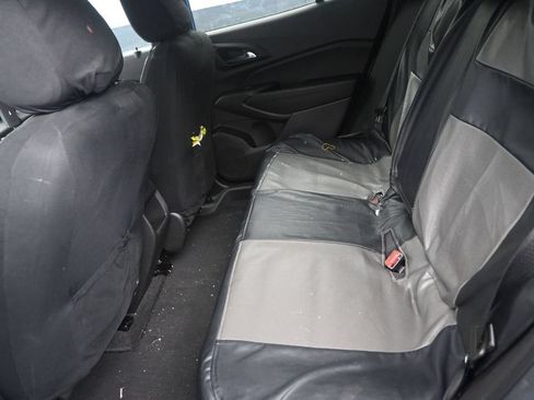 Used 2024 Chevrolet Trax RS FWD image 14