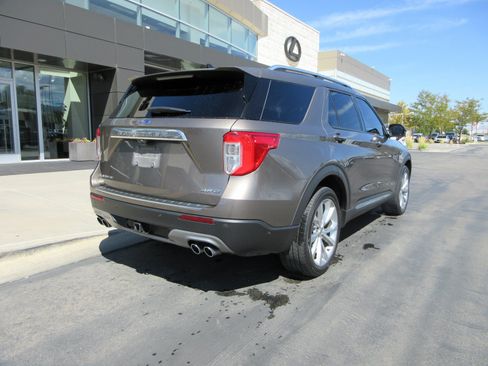 Used 2021 Ford Explorer Platinum w/ Equipment Group 601A AWD/4WD image 10
