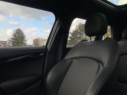 Used 2018 MINI Cooper S image 21