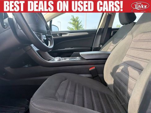 Used 2020 Ford Fusion SE FWD image 10