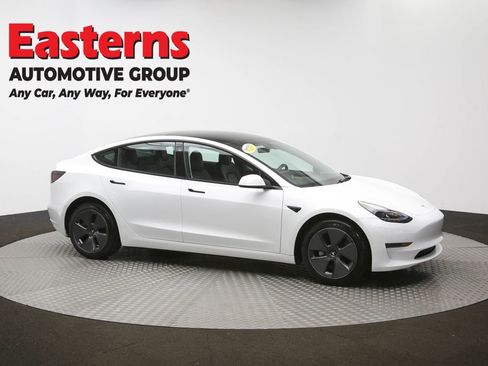 Used 2023 Tesla Model 3 Standard Range image 45