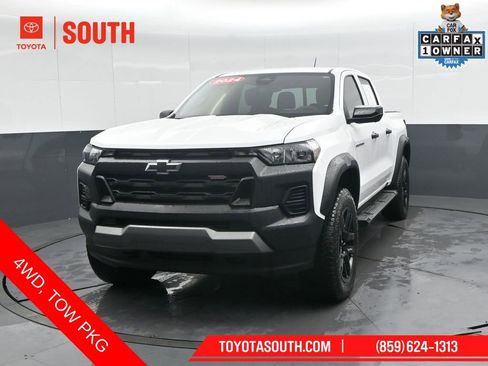 Used 2024 Chevrolet Colorado Trail Boss w/ Technology Package image 6