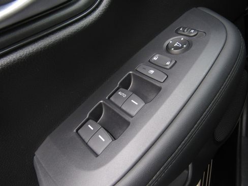 Used 2026 Honda HR-V LX image 20