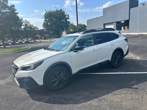 Used 2020 Subaru Outback Onyx Edition XT AWD/4WD image 6