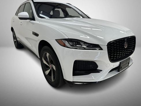 Used 2021 Jaguar F-PACE S image 3