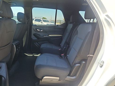 Used 2023 Chevrolet Traverse LT FWD image 24