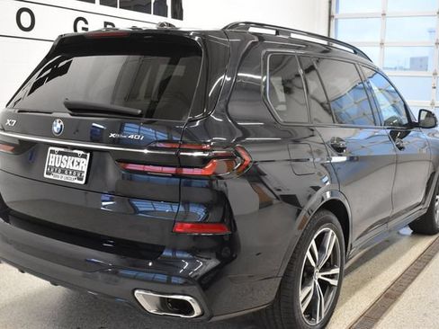 Used 2024 BMW X7 xDrive40i w/ M Sport Package AWD/4WD image 4
