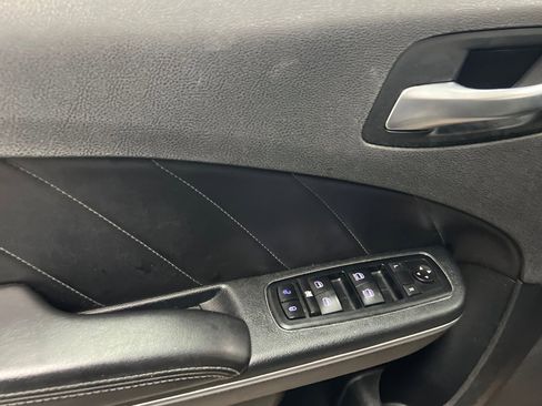 Used 2018 Dodge Charger GT image 10