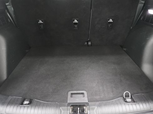 Used 2020 Ford Escape SE FWD image 25