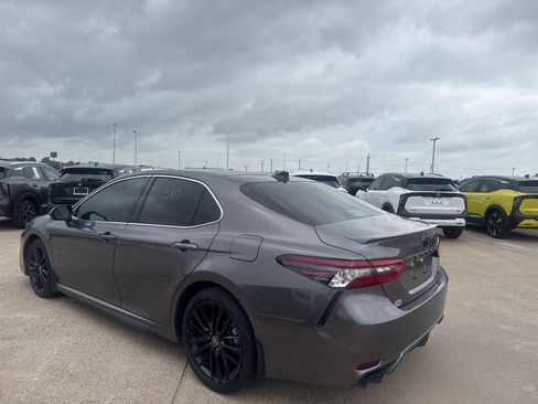 Used 2023 Toyota Camry XSE image 11