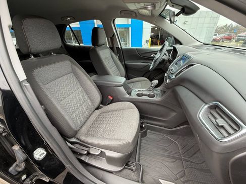 Certified 2024 Chevrolet Equinox LT w/ LPO, Floor Liner Package FWD image 33