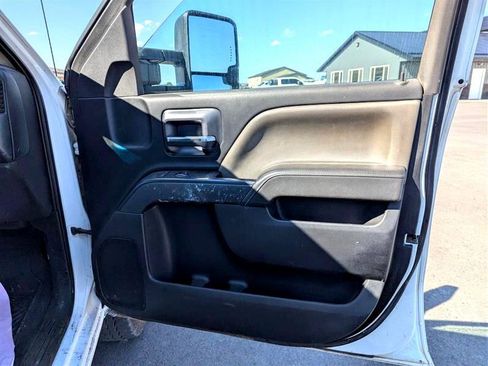 Used 2017 Chevrolet Silverado 2500 W/T image 13