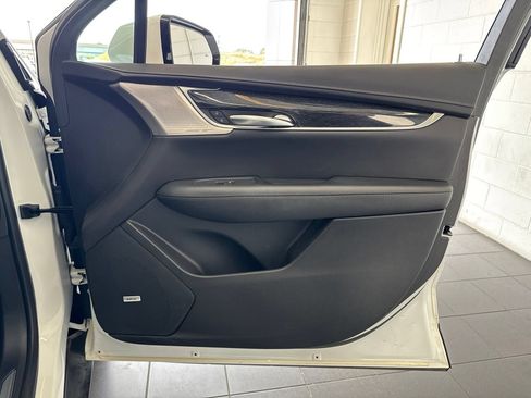 Used 2021 Cadillac XT5 Premium Luxury FWD image 57