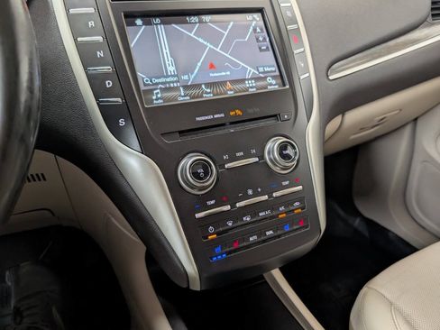 Used 2019 Lincoln MKC Reserve w/ MKC Technology Package AWD/4WD image 12