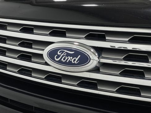 Used 2020 Ford Expedition Limited image 40