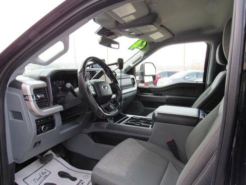 Used 2024 Ford F250 XLT w/ XLT Premium Package image 9