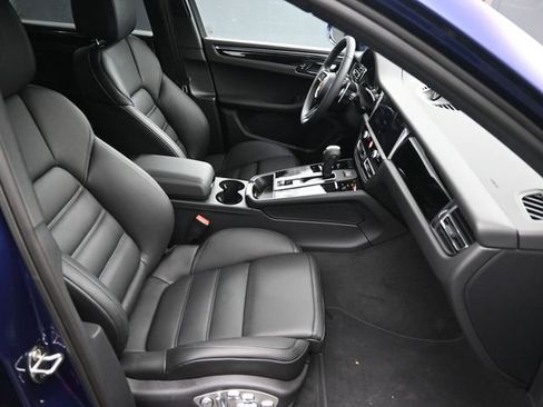 New 2026 Porsche Macan image 11