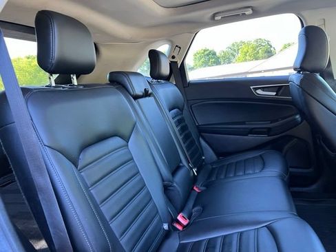 Used 2021 Ford Edge SEL w/ Convenience Package AWD/4WD image 18