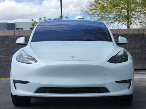 Used 2021 Tesla Model Y Performance image 4