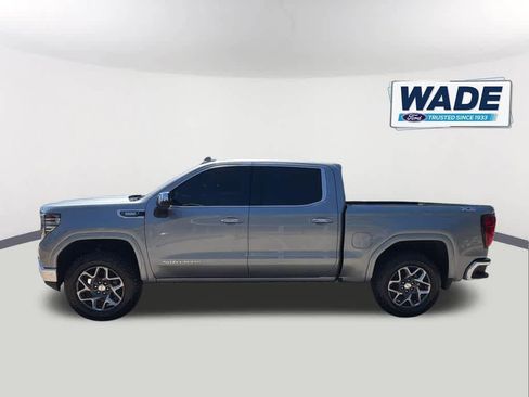 Used 2023 GMC Sierra 1500 SLT w/ SLT Premium Package image 8