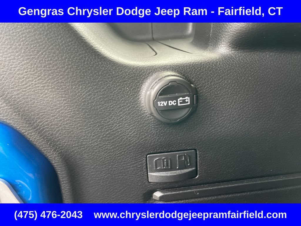 Certified 2025 Jeep Wrangler Unlimited Rubicon 4xe w/ Safety Group AWD/4WD image 33