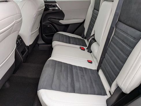 New 2026 Mitsubishi Outlander SE AWD/4WD image 26