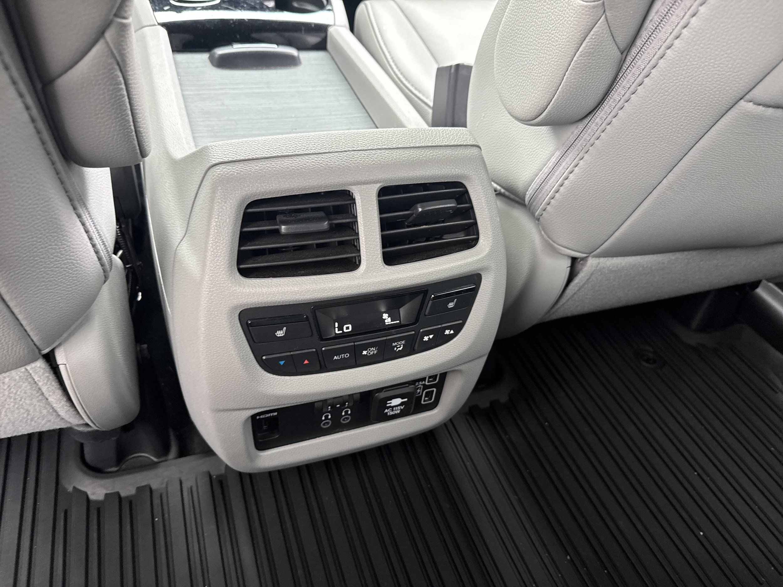 Used 2021 Honda Pilot Touring image 20