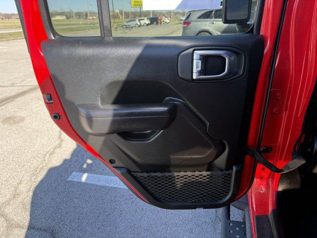 Used 2021 Jeep Wrangler Unlimited Rubicon w/ Steel Bumper Group AWD/4WD image 27