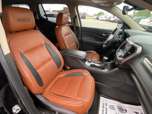 Used 2017 GMC Acadia SLT image 12