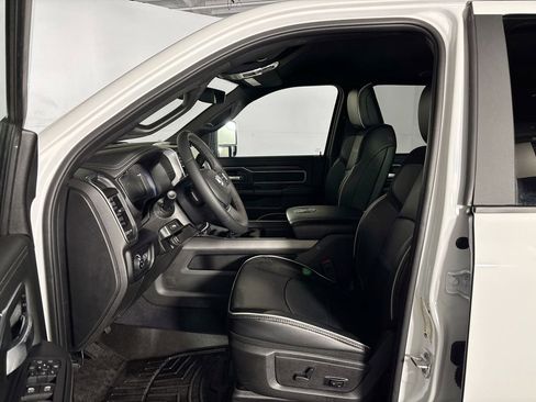 Used 2025 RAM 2500 Laramie w/ Night Edition AWD/4WD image 11