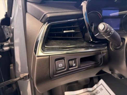 Used 2020 Cadillac XT5 Premium Luxury AWD/4WD image 21