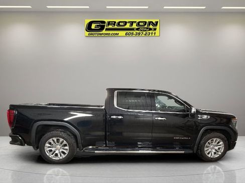 Used 2025 GMC Sierra 1500 Denali image 3