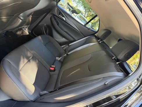 Used 2025 Buick Encore GX Preferred image 31