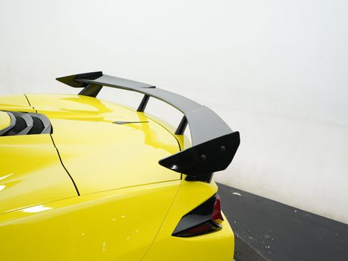 Used 2023 Chevrolet Corvette Stingray Preferred Conv w/ Z51 Performance Package RWD image 14