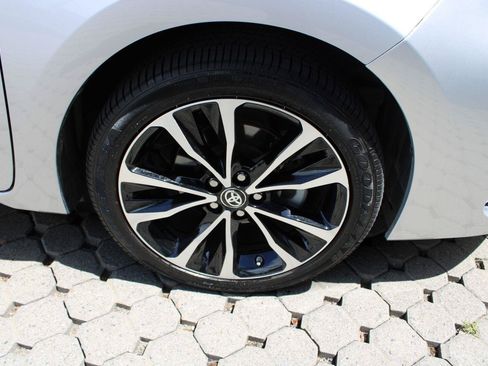 Used 2019 Toyota Corolla SE FWD image 13