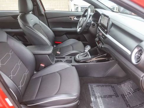 Certified 2024 Kia Forte GT-Line w/ GT-Line Premium Package image 17