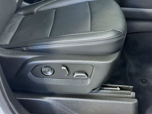 Used 2023 GMC Yukon Denali w/ LPO, Floor Liner Package AWD/4WD image 23