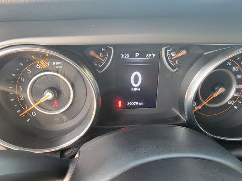 Used 2023 Jeep Wrangler Sport AWD/4WD image 16