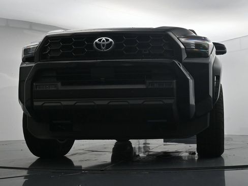 Used 2026 Toyota 4Runner TRD Off-Road Premium w/ Tow Technology Package AWD/4WD image 19