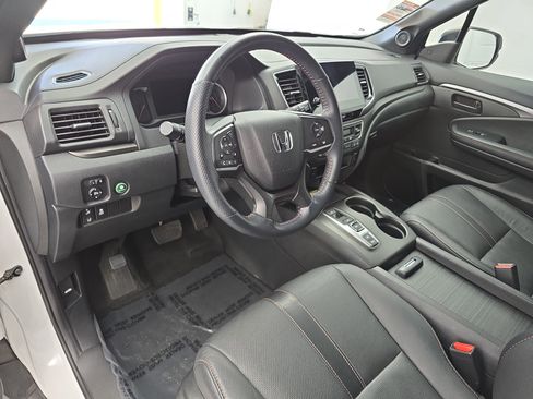 Used 2022 Honda Pilot TrailSport image 17