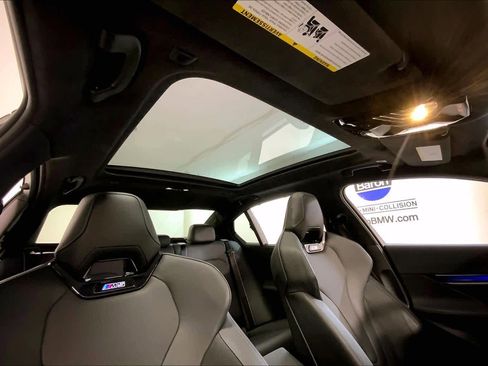 Certified 2025 BMW M5 w/ Executive Package image 28