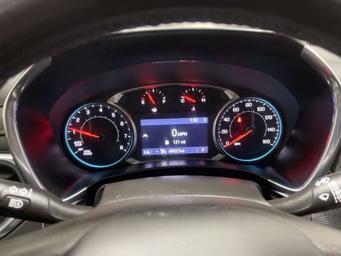 Used 2021 Chevrolet Equinox Premier w/ Redline Edition image 32