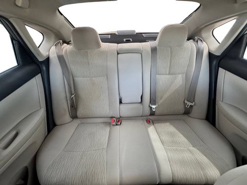 Used 2015 Nissan Sentra SV FWD image 17