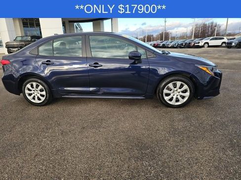 Used 2024 Toyota Corolla LE image 23