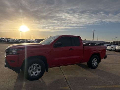 Used 2023 Nissan Frontier S w/ Technology Package image 7