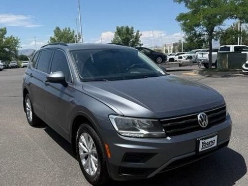 Used 2019 Volkswagen Tiguan SE w/ 3rd Row Seat Package AWD/4WD image 4